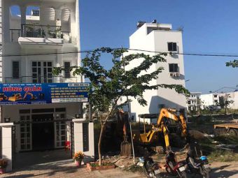 xe-dao-banh-xich-07.jpg