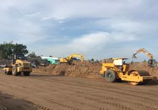 Cho thuê xe cơ giới, san lấp mặt bằng, phá dỡ công trình