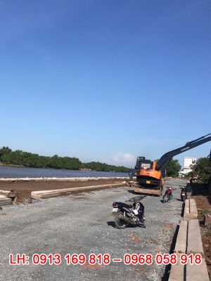 Xe đào bánh lốp